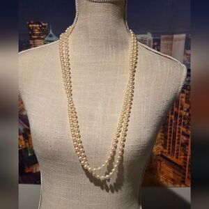 Elegant Cream Pearl Necklace